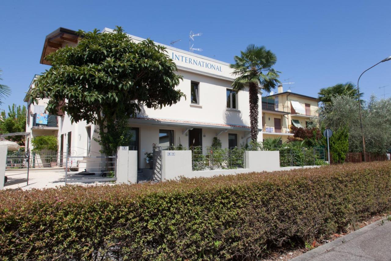 International Rooms & Apartments Sirmione Exterior photo