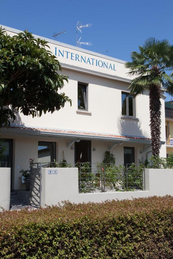 International Rooms & Apartments Sirmione Exterior photo