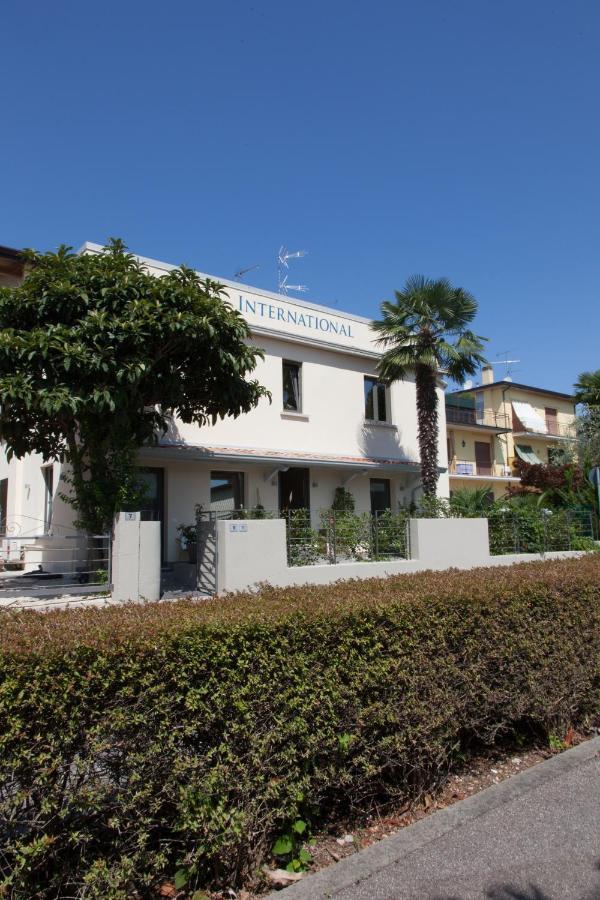 International Rooms & Apartments Sirmione Exterior photo