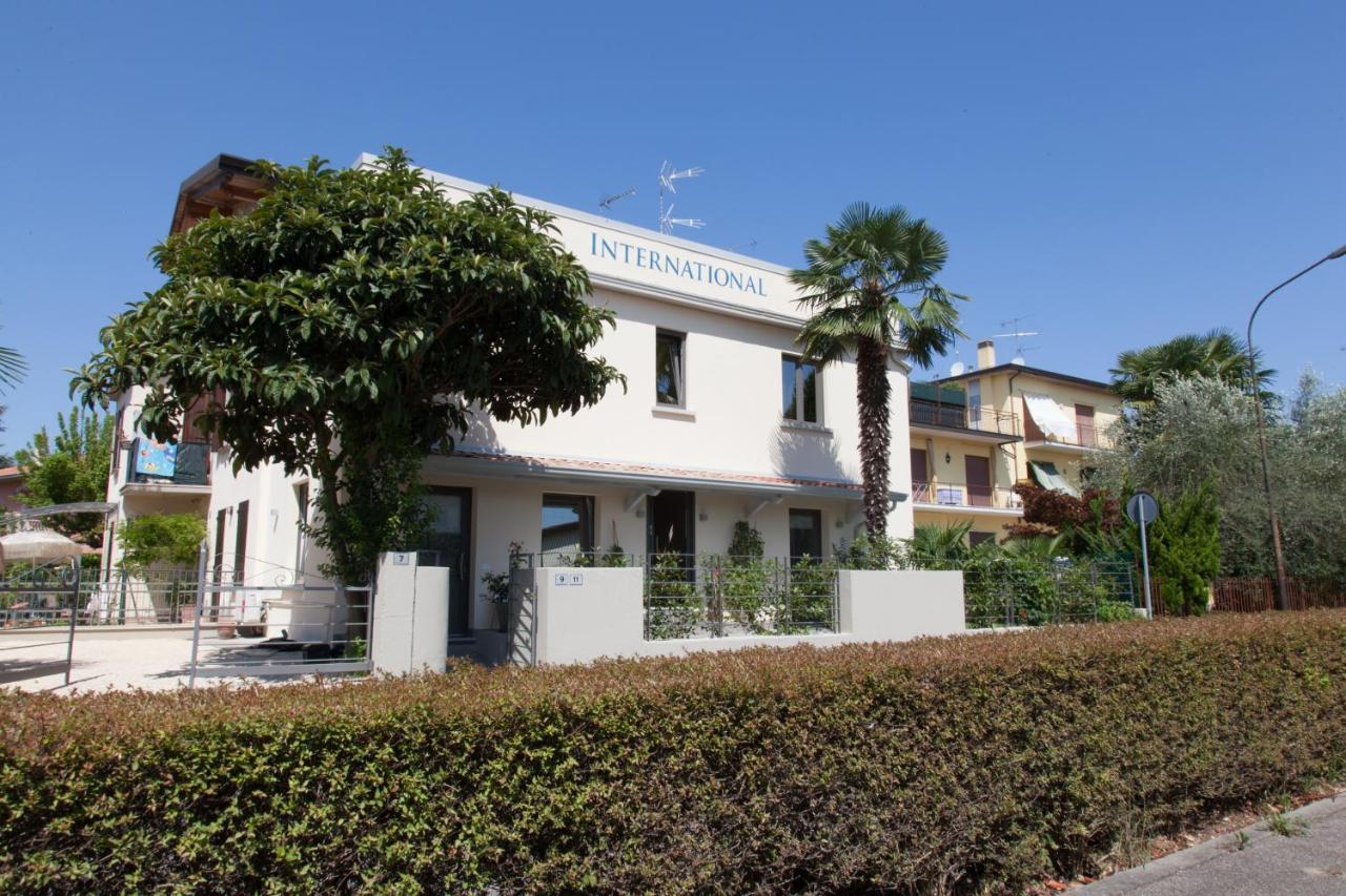 International Rooms & Apartments Sirmione Exterior photo