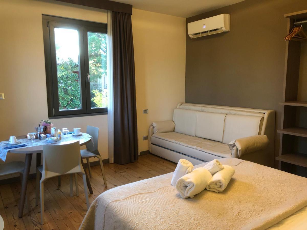 International Rooms & Apartments Sirmione Exterior photo