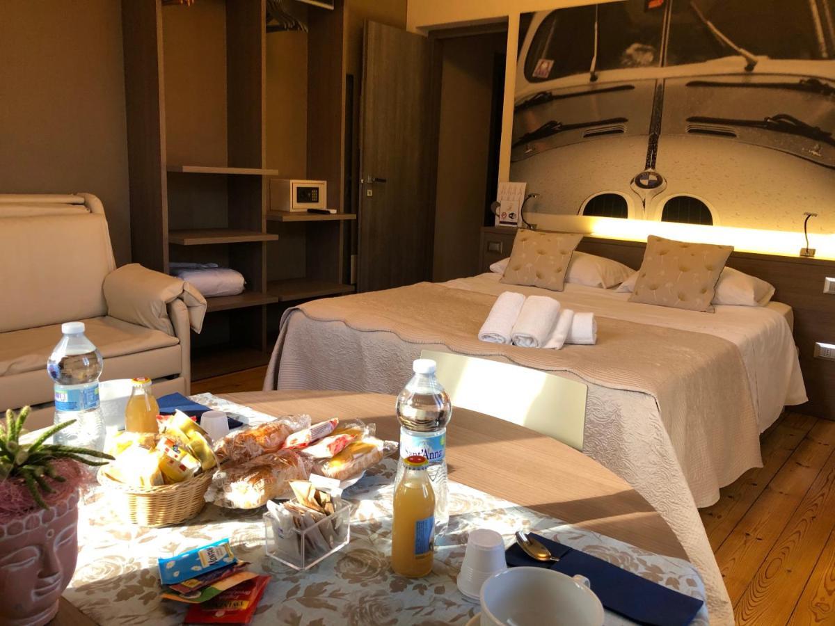 International Rooms & Apartments Sirmione Exterior photo